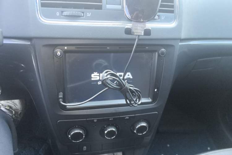 Used Skoda Yeti 2017 TSI280 DSG Car Enjoy Brothers Edition
