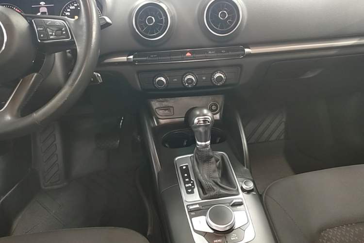 Used Audi A3 2020 Restyled Sportback 35 TFSI Entry-Level China VI Emission Standard