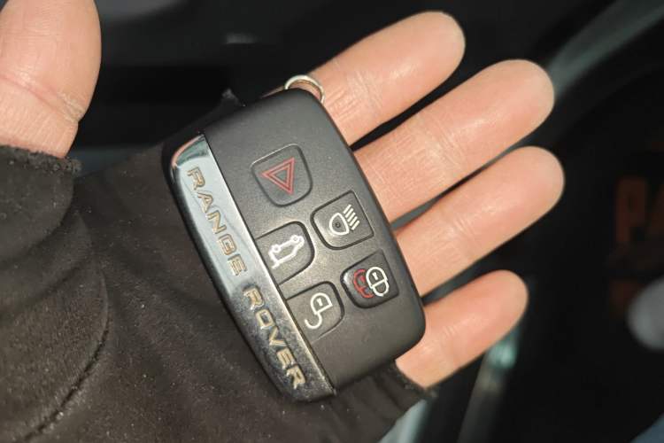 Used Land Rover Range Rover Velar 2020 P250 R-DYNAMIC S
