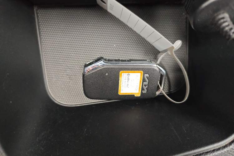 Used Kia kx1 Stonic 2021 1.4L CVT Fun Edition
