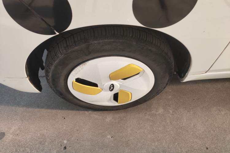 Used Chery QQ Ice Cream 2022 170km Sundae Phosphate Lithium-Ion