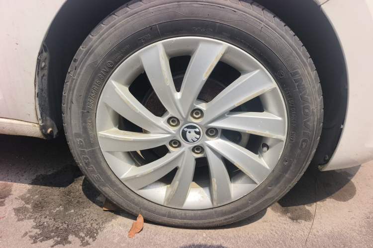 Used Skoda Rapid 2019 1.5L Automatic Comfort Edition China VI Standard
