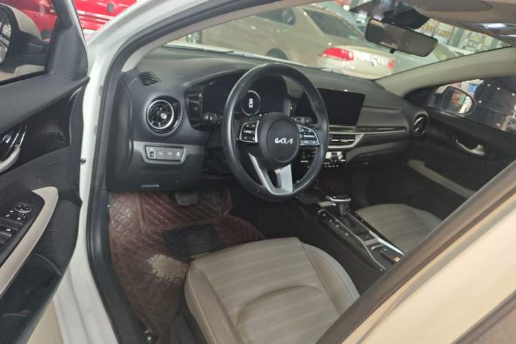 Used Kia K3 2023 1.5L CVT Luxury Edition
