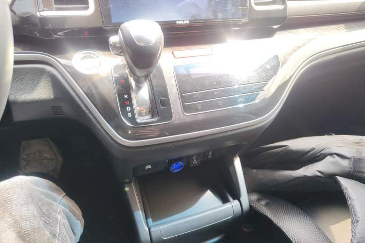 Used Honda Elysion 2019 2.0L Hybrid Luxury Edition