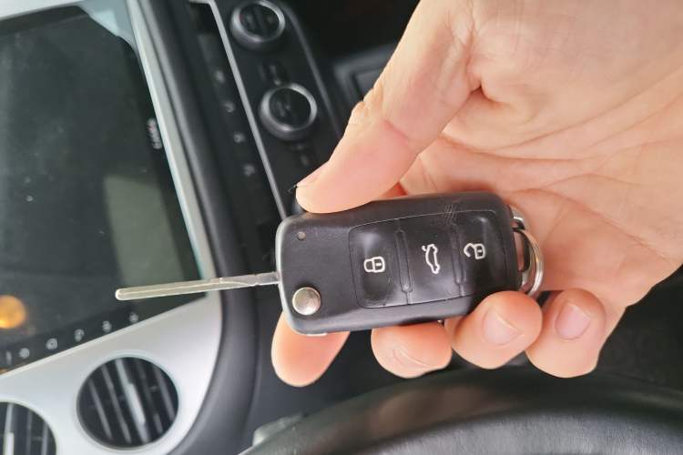 Used Volkswagen Tiguan 2015 1.8TSI Manual Two-Wheel-Drive Limited Edition
