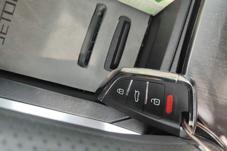 Used JETOUR Traveler 2023 2.0T All-Wheel-Drive CrossPRO