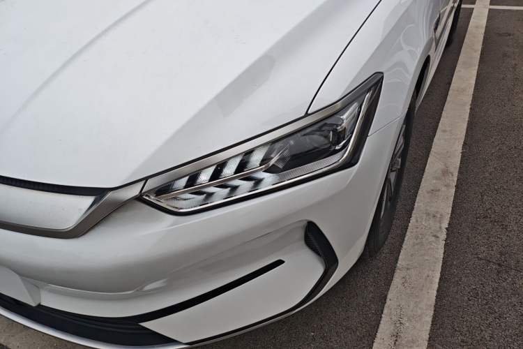 Used BYD Qin PLUS 2021 EV 400KM Leading Comfort Edition