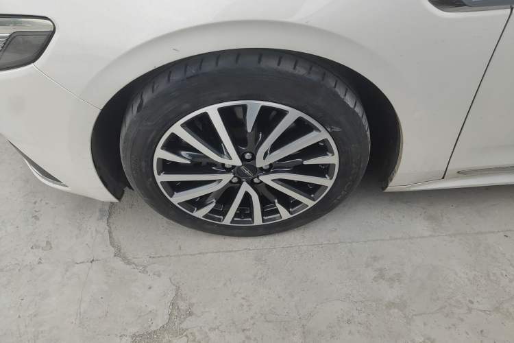 Used Lincoln Continental 2018 2.0T Two-Wheel Drive Luxury Edition Exterior 4