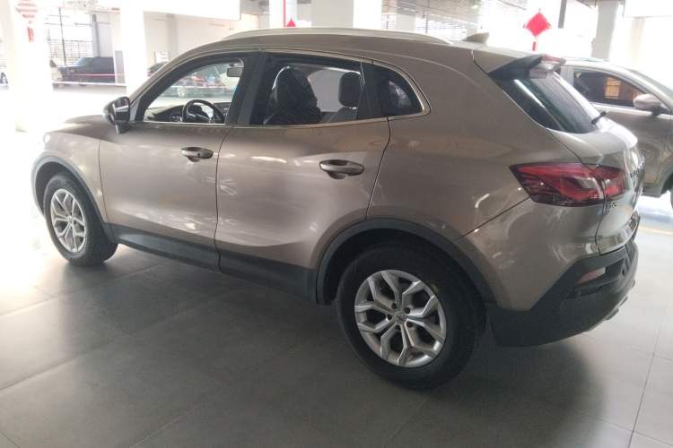 Used BORGWARD BX5 2017 20TGDI Automatic Two-Wheel Drive Pioneer Edition
