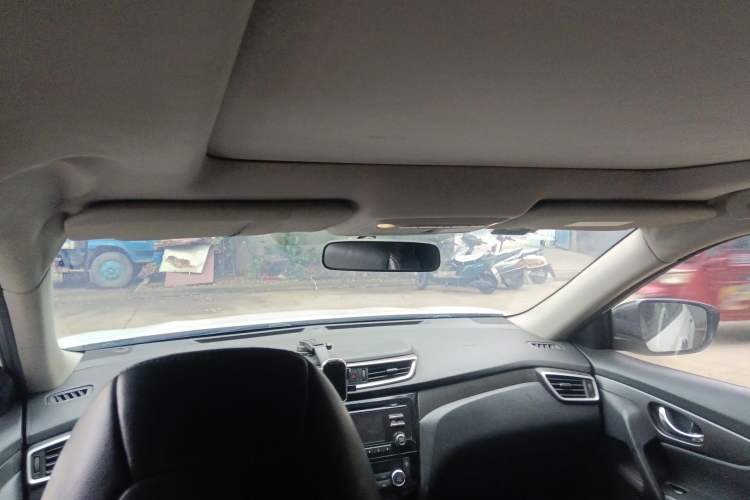 Used Nissan X-Trail 2014 2.0L CVT Comfort Edition 2WD Headliner