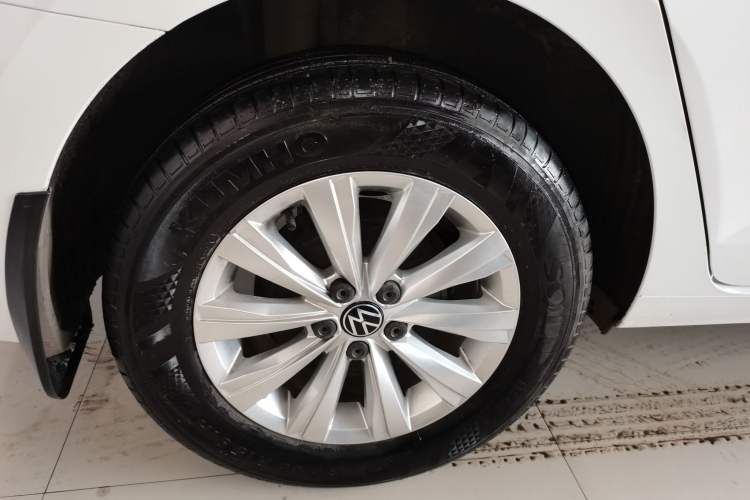 Used Volkswagen Lavida 2023 New Sharp 1.5L Manual New Comfort Edition