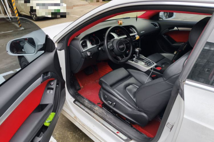 Used Audi A5 2016 Coupe 45 TFSI Ambition Edition Driver Seat