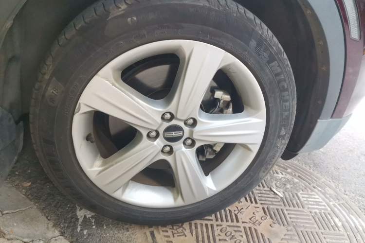 Used Lincoln MKC 2016 2.0T Two-Wheel Drive Deluxe Edition