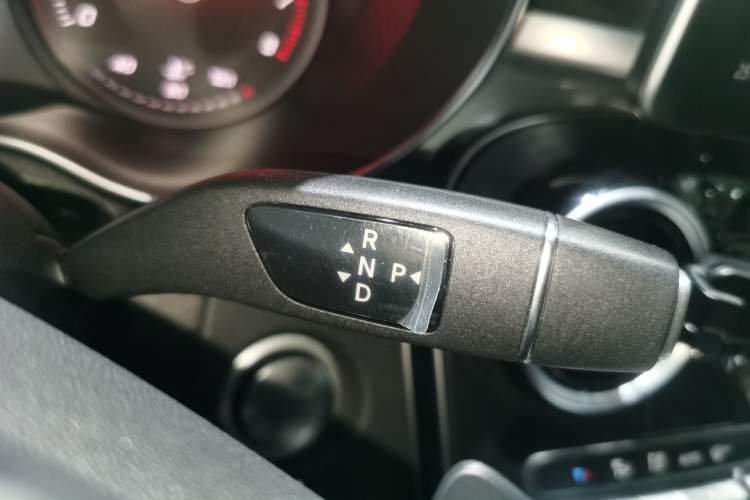 Used Mercedes-Benz C-Class 2018 C 200 L Sport Edition Gear Lever