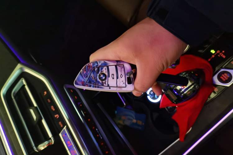 Used BMW X5 2019 xDrive40i Luxury Model with M Sport Package
