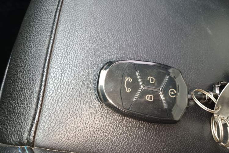 Used Lynk & Co 01 2017 2.0T Two-Wheel Drive Zhaopu Version
