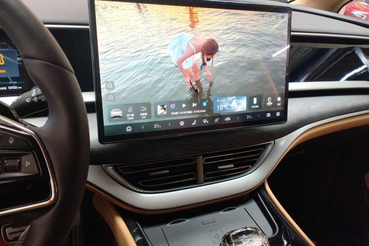 Used Denza D9 2025 Model DM-i Four-Wheel Drive Prestige Edition
