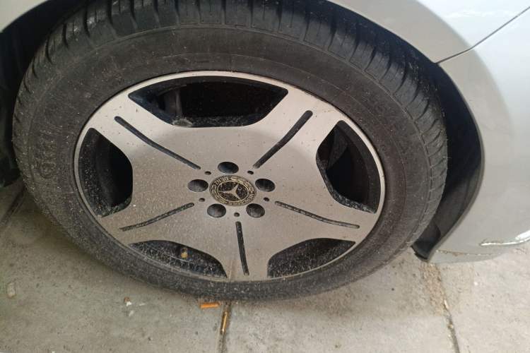 Used Mercedes-Benz E-Class 2013 E 260 L CGI Elegant Model