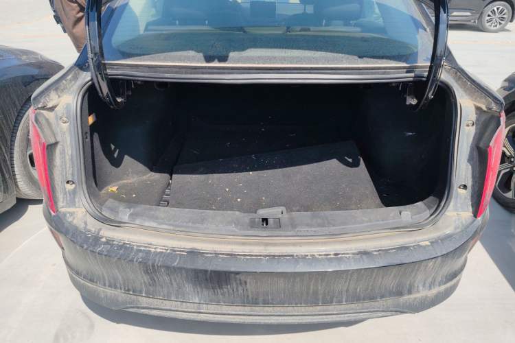 Used Hongqi E-QM5 2021 Charging Version Flagship Edition Trunk