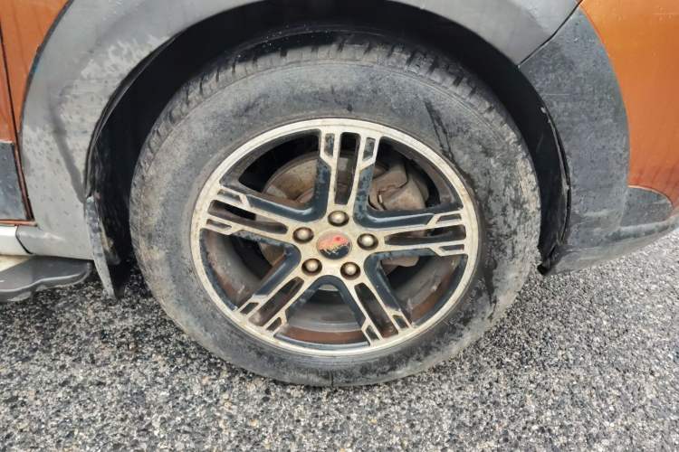 Used FORTHING Joyear X5 2013 1.6L Manual Luxury Model China IV Standard Right Front Wheel Hub