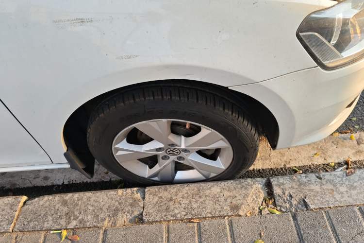 Used Volkswagen Bora 2015 Qihui Edition 1.6L Automatic Fashion Model Exterior 7