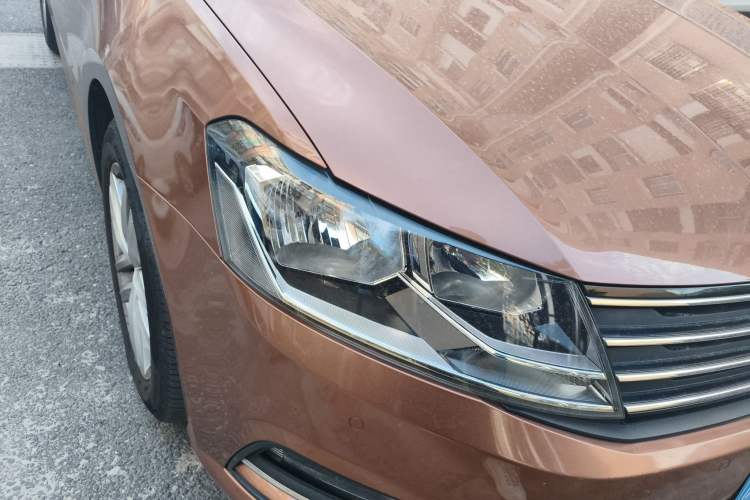 Used Volkswagen Gran Lavida 2015 1.6L Automatic Comfort Edition
