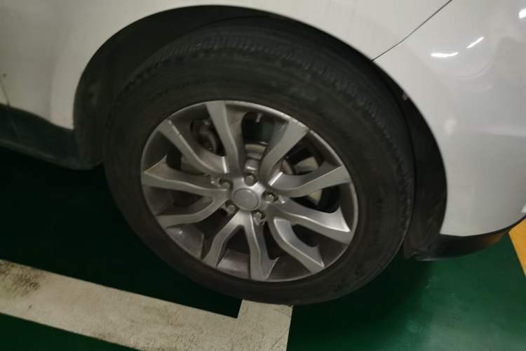 Used Land Rover Range Sport 2015 3.0 SC V6 HSE Right Front Wheel Hub