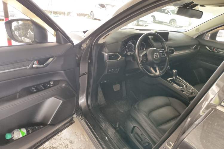 Used Mazda CX-5 2019 Cloud-Controlled Version 2.5L Automatic Two-Wheel Drive Luxury Trim China VI Standard