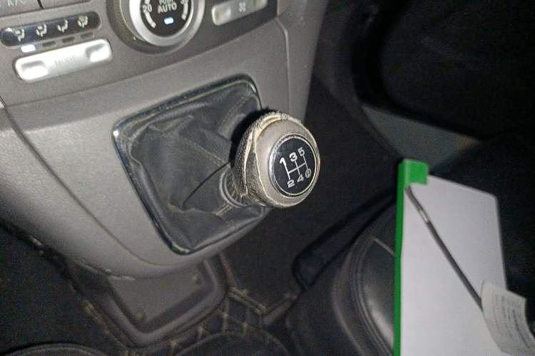 Used Great Wall V80 2012 1.5T Manual Yashang Trim