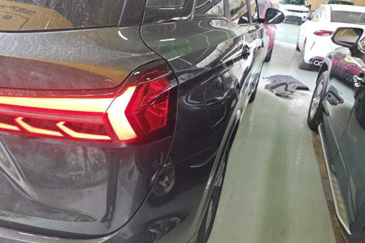 Used Landian E5 2024 Honor Edition 100KM Deluxe 7-Seater
