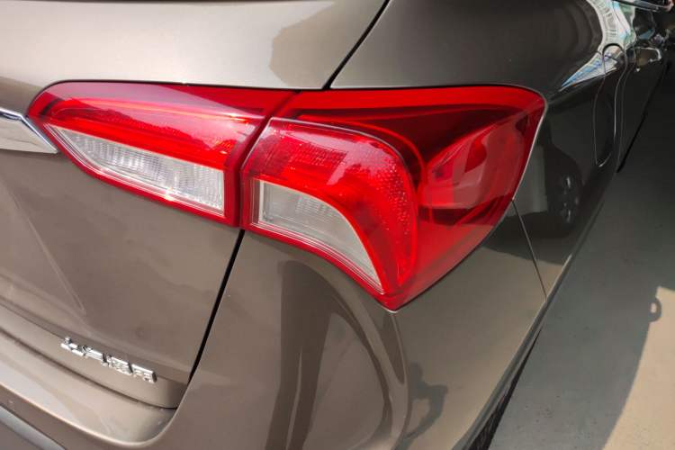 Used Buick Envision 2018 20T Two-Wheel Drive Luxury Model