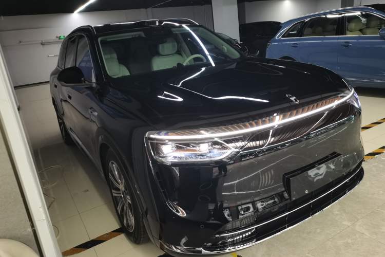 Used Hima AITO M8 2025 Extended-Range Max+ Version 53.4 kWh 6-Seater Edition Exterior 1