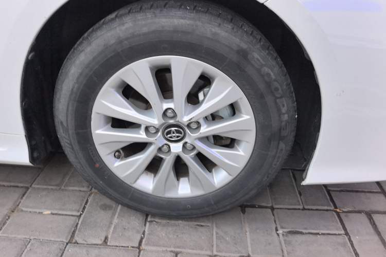 Used Toyota Corolla 2021 TNGA 1.5L CVT Elite Edition Right Front Wheel Hub