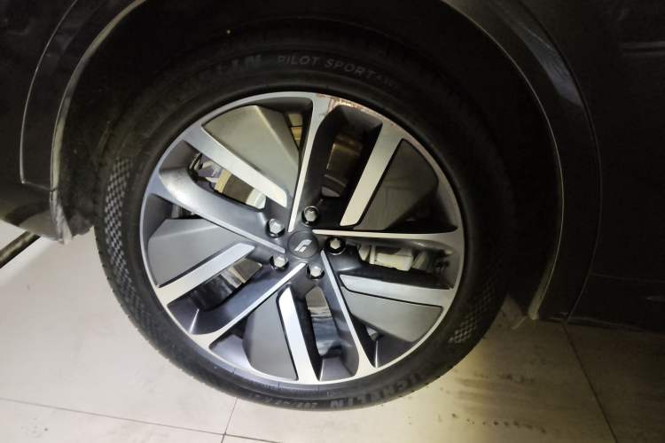 Used Li Auto L9 2022 Max model
