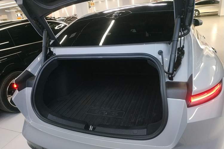 Used Nio ET5 2022 75 kWh
