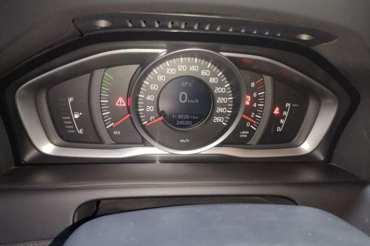 Used Volvo XC60 2017 T5 Smart Upgrade Edition