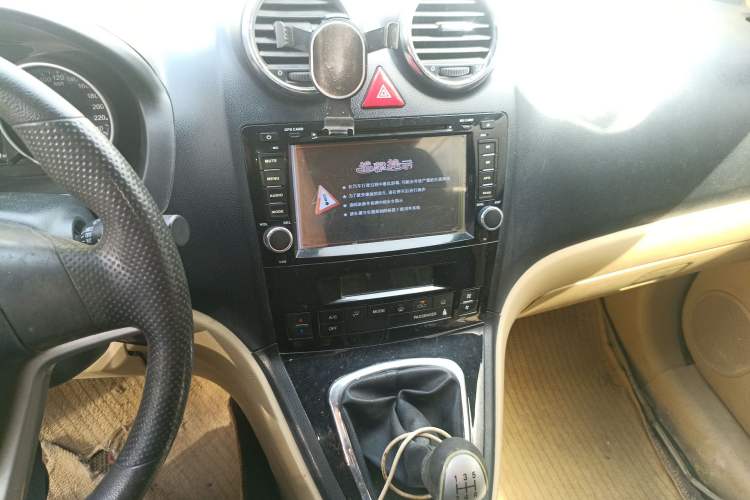 Used Haval H6 2011 2.0L Manual Two-Wheel Drive Urban Version Audio And AC Panel