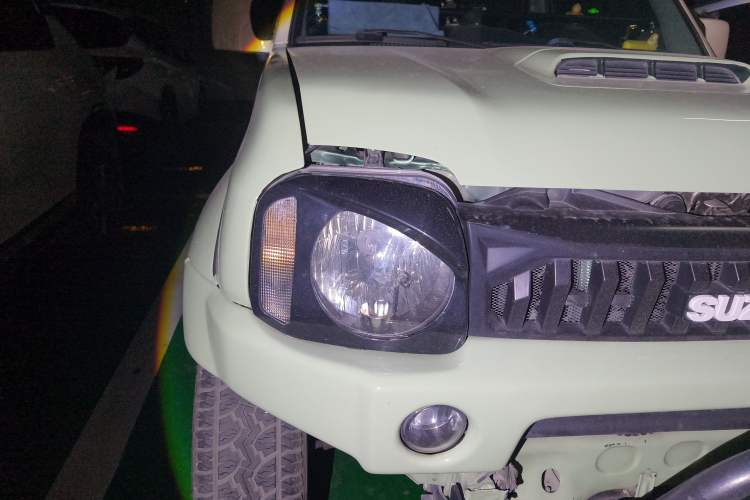 Used Suzuki Jimny 2012 1.3 AT JLX Right Front Headlight