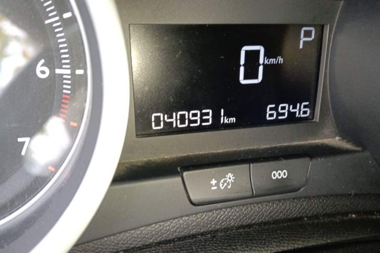 Used Peugeot 408 2014 1.8L Automatic Luxury Edition
