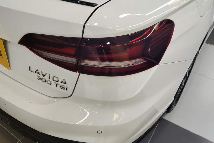 Used Volkswagen Lavida 2024 300TSI DSG Starry Sky Deluxe Edition
