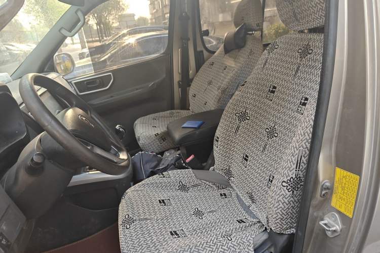 Used Jinbei Hiace King 