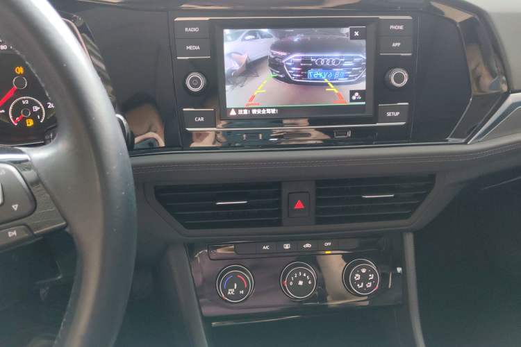 Used Volkswagen Sagitar 2019 280TSI DSG Comfort Version China VI Standard Audio And AC Panel