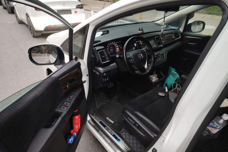 Used Honda Elysion 2016 2.4L Comfort Edition
