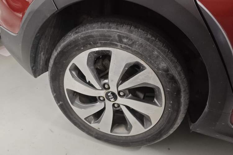 Used Kia KX Cross 2017 1.4L AT GLS Exterior 5