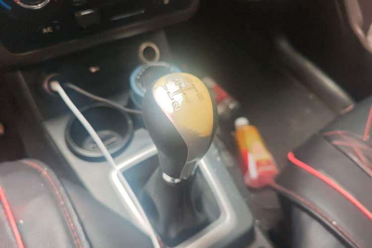 Used Dongfeng Fengon 330 2018 1.5L 330S Comfort Edition DK15
