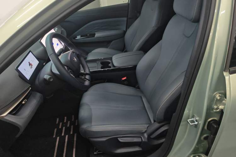 Used ARCFOX T1 2025 Model 320 PRO Left Front Seat