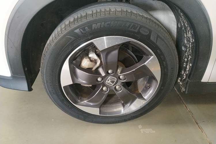 Used Honda Vezel 2017 1.8L CVT Front-Wheel Drive Pioneer Edition
