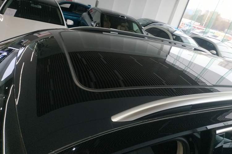 Used Volkswagen Tiguan L 2023 330TSI Automatic Two-Wheel Drive R-Line Flagship Edition