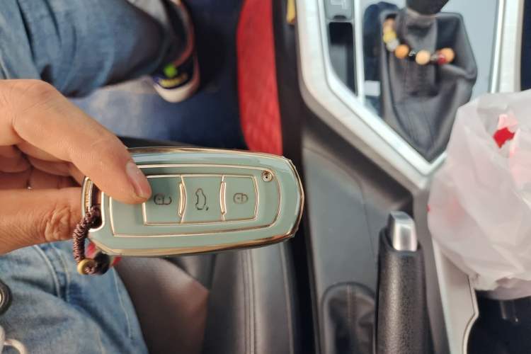 Used Geely Auto Vision 2019 Upgraded Model 1.5L CVT Luxury Version China VI Standard