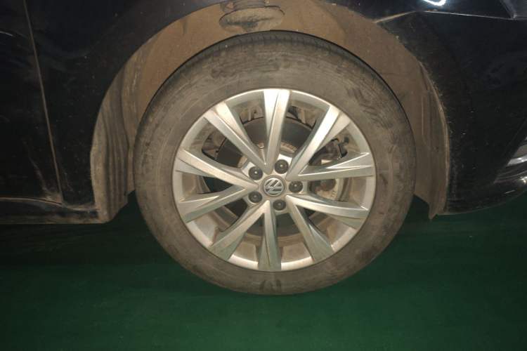 Used Volkswagen Lavida 2015 1.6L Automatic Comfort Edition